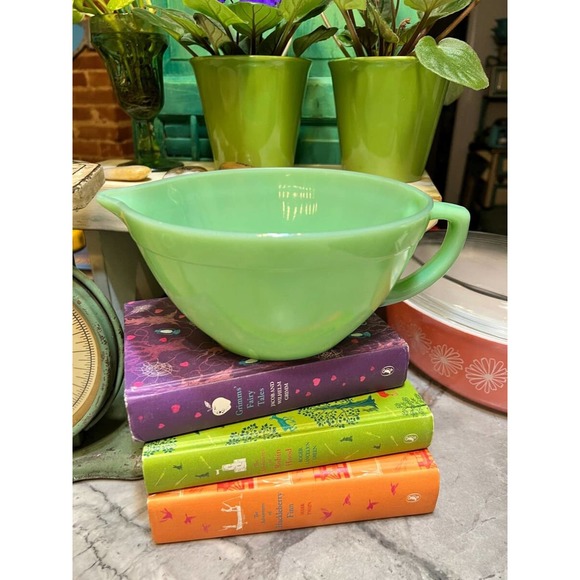 Fire King Vintage Jadeite Batter Bowl - Picture 3 of 3